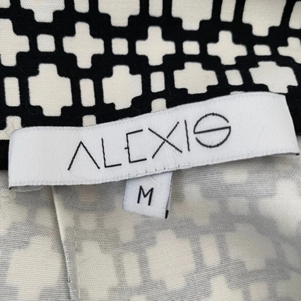 NWOT ALEXIS Pellier pencil skirt with slit -M - Picture 5 of 11